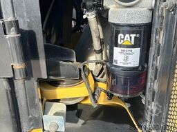 Caterpillar 906 (9145)