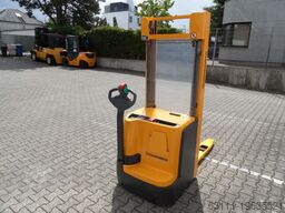 Jungheinrich EJC 216 - Batterie BJ 2023 - aufgearbeitet!