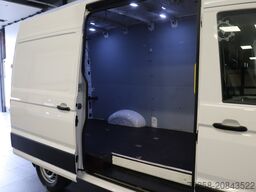 Volkswagen Crafter 2.0 TDI 177PK L3H3 - EURO 6 - Airco - C...