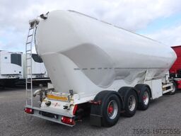 Spitzer SF 2755/4P 6 Kammern 55m³ liegend Silo Liftachse