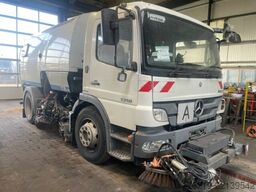 Mercedes-Benz 1318 4x2 Atego Bucher Cityfant 6000/Frontbesen