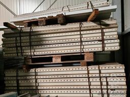 Länge: 2.200 mm / CS: 150 x 50 x 15 mm/ Materialstärke: 2,25 mm / cremeweiß