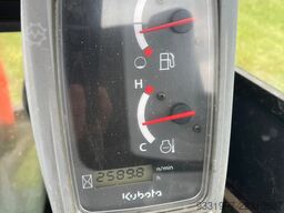 Kubota KX027-4