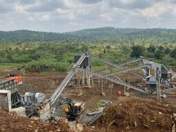 Polygonmach 350 tons per hour stationary crushing, screenin...