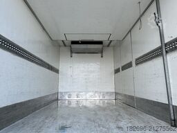 Mercedes-Benz Atego 818