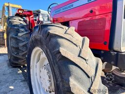 Massey Ferguson 390 4WD tractor
