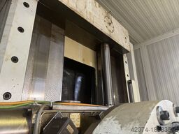 Liebherr L3002