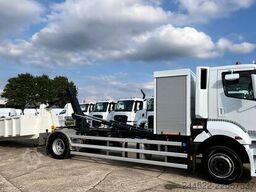 Ford DEMODAYS 4x2 Road 1833 Daycab