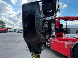 VOLVO FM500 8x2 Pusher Tridem Crane Hiab 099 B3 Radio