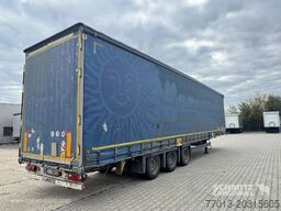 Schmitz Cargobull Curtainsider Mega