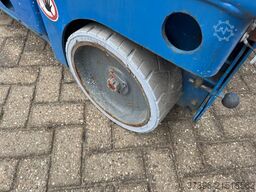 Haulotte Compact 14 Hoogwerker Schaarhoogwerker