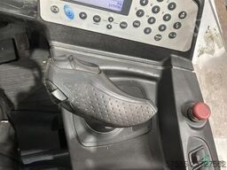 Still FM-X25