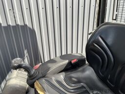 Still R60-25