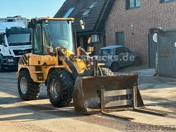 VOLVO L30B-Z/x Radlader inkl. Schaufel & Palettengabel