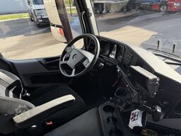 Mercedes-Benz Antos 2536 6x2