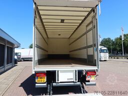 DAF CF 320 FA Bakwagen + Dhollandia 2000 kg klep
