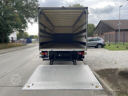man TGL 12.220 Koffer