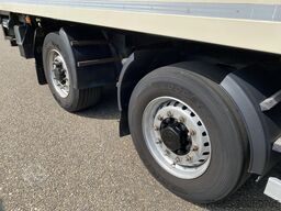 Samro 2-Axle Isobox 12.60x2.50x2.50/2x Steering Axle/NL