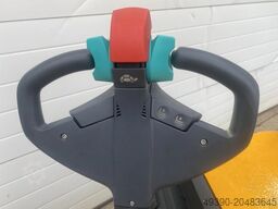 JUNGHEINRICH EJC 214