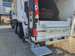 Renault D Wide