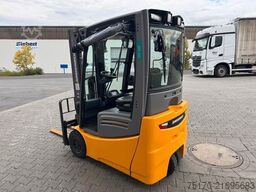 Jungheinrich EFG 215 / Triplex: 4.25m! / SS / 4.168h / 2024