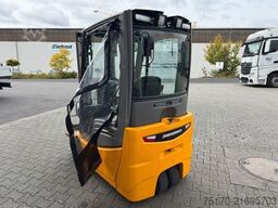 Jungheinrich EFG 215 / Triplex: 4.25m! / SS / nur 3.298h!