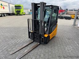 Jungheinrich EFG 215 / Triplex: 4.25m! / SS / nur 716h!