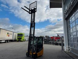 Jungheinrich EFG 215 / Triplex: 4.25m! / SS / nur 716h!