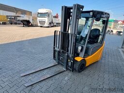 Jungheinrich EFG 218 / Triplex 4.30m / SS / nur 1.738h