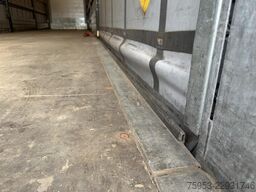 Schmitz Cargobull SCS 24 Curtainsider Liftachse PK RSAB LED