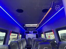 MERCEDES-BENZ Sprinter Elektro 450km Reichweite 19 Sitzer