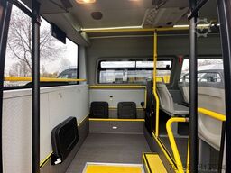 MERCEDES-BENZ eSprinter Linienbus Rollstuhl 15+10 Niederflur