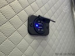 MERCEDES-BENZ eSprinter Linienbus Rollstuhl 15+10 Niederflur