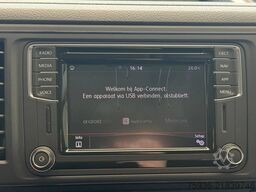 Volkswagen Transporter 2.0 TDI Bulli 150PK Leer Carplay PD...