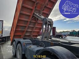 Mercedes-Benz Actros 3235