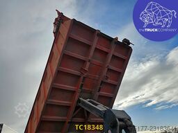 Mercedes-Benz Actros 3235