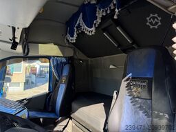 VOLVO FH 420 8x2 Silo Spitzer 2Kammer