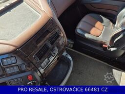 DAF XF 480 FAR 6X2 SSC + WECON PC-CP-T0111 BJ 2017