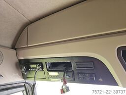 MERCEDES-BENZ ACTROS 1843