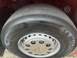 DAF XF 105.460 / Euro5 / Handgeschakeld / Spoilers ...