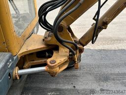 HITACHI EX30-2 Excavator *2 Löffel* *1 Schaufel*
