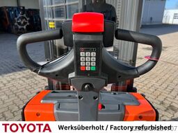 Toyota SWE 120 L / Akku neu!
