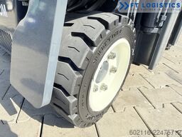 Combilift CB3000 DIESEL TRIPLEX 5500 FREE-LIFT