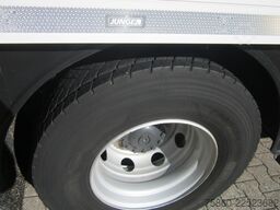 Iveco 160E320 Koffer LBW 110.626 Km 1. Hd.