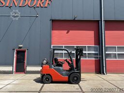 Toyota 02-8FGF25 2500 kg LPG heftruck