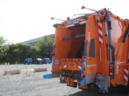 MAN Econic 2635 L ENA 6x2-4/ Faun Variopress