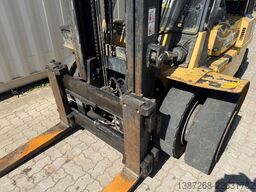 CATERPILLAR DP45 Diesel / Seitenschieber + Zinkenverstellung