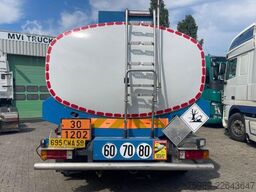 Volvo FL6.14 Volume: 9270 L 3 COMPARTMENTS