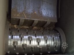 ROBUST P150 Twin - pallet crushing line