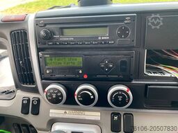 FUSO Canter 9C18 Koffer mit Ladebordwand